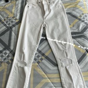 Like new Abercrombie and Fitch ultra high rise super skinny ankle size 27/4